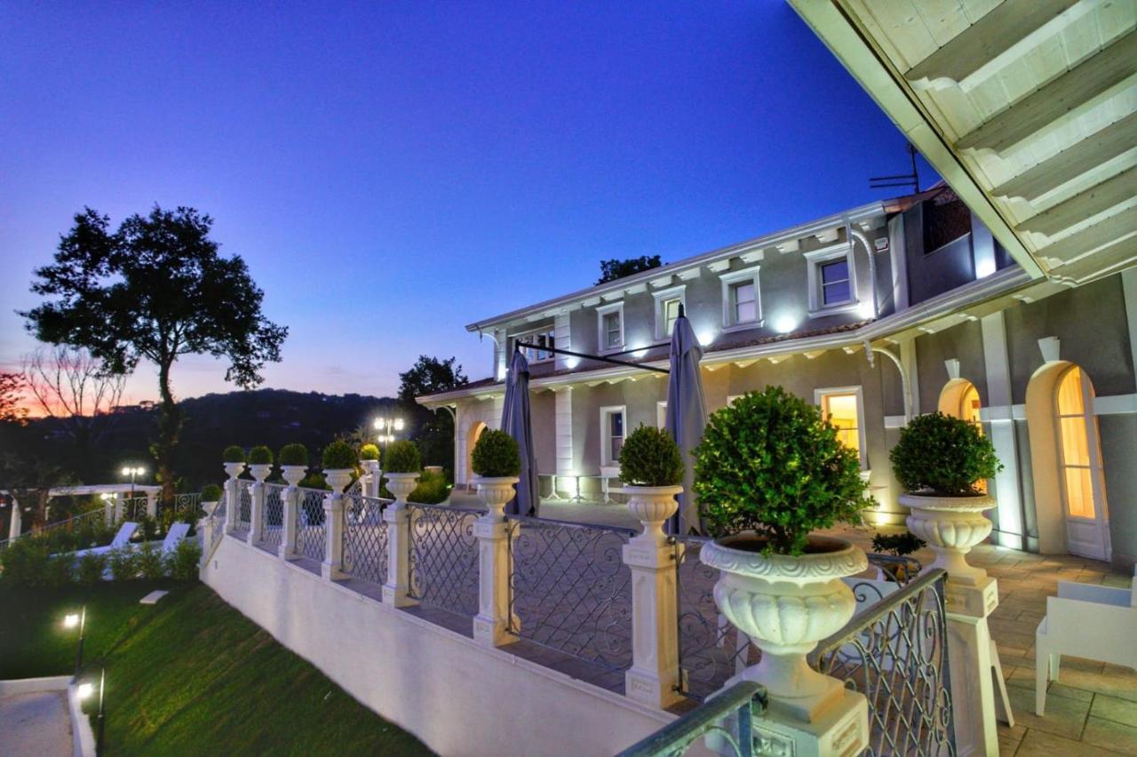 Tenuta Santo Stefano Azienda Agrituristica Santo Stefano del Sole 外观 照片