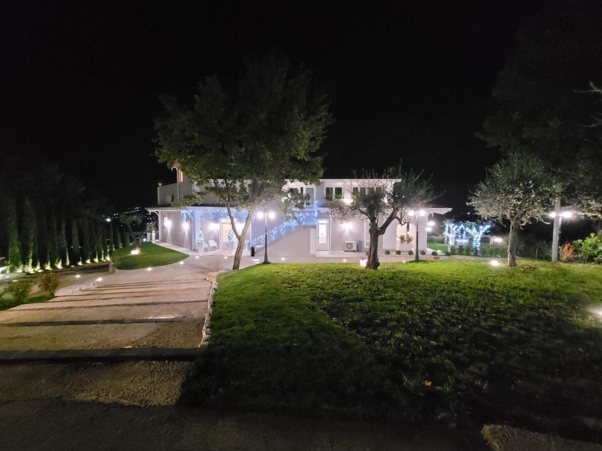 Tenuta Santo Stefano Azienda Agrituristica Santo Stefano del Sole 外观 照片