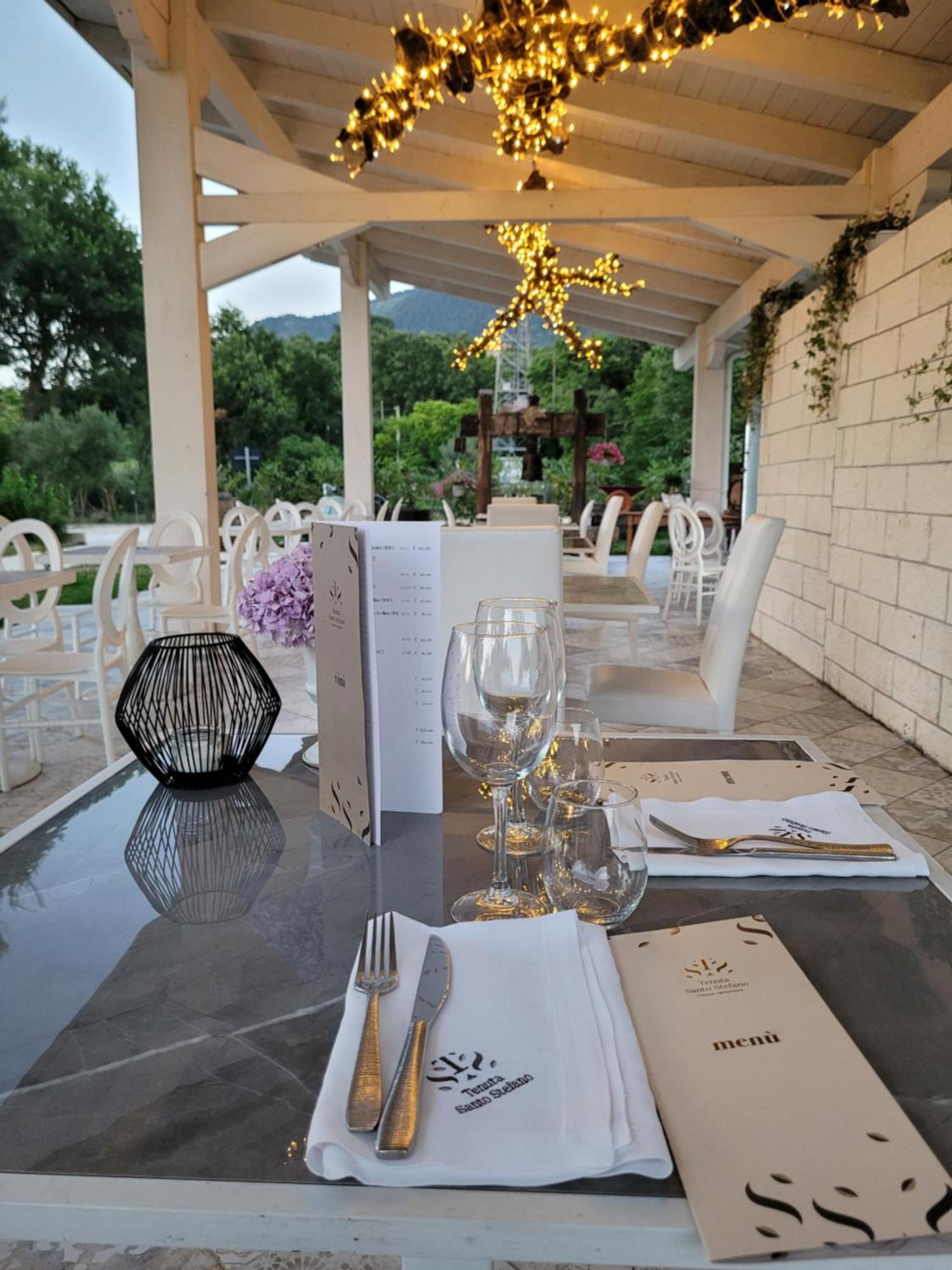 Tenuta Santo Stefano Azienda Agrituristica Santo Stefano del Sole 外观 照片